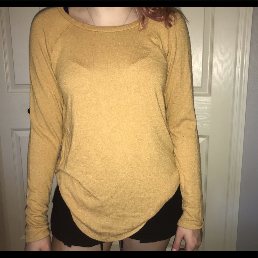 American eagle long sleeve.